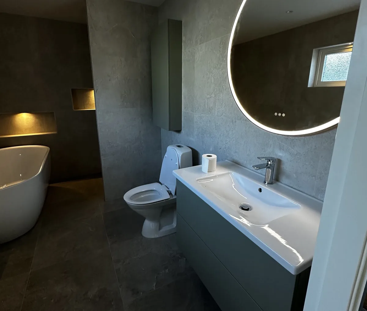 Våtrum: Färdigt badrum · Våtrumsrenovering